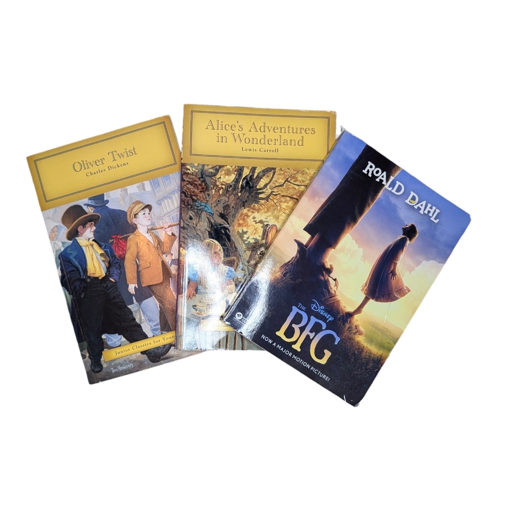 Young Readers Book Bundle BFG, Alice's Adventures In Wonderland, Oliver Twist